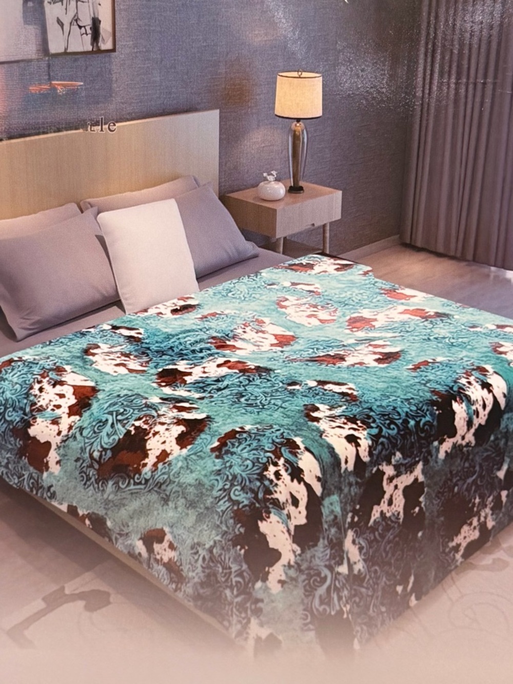Brand New king size thick Flannel blanket, cow print Turquoise